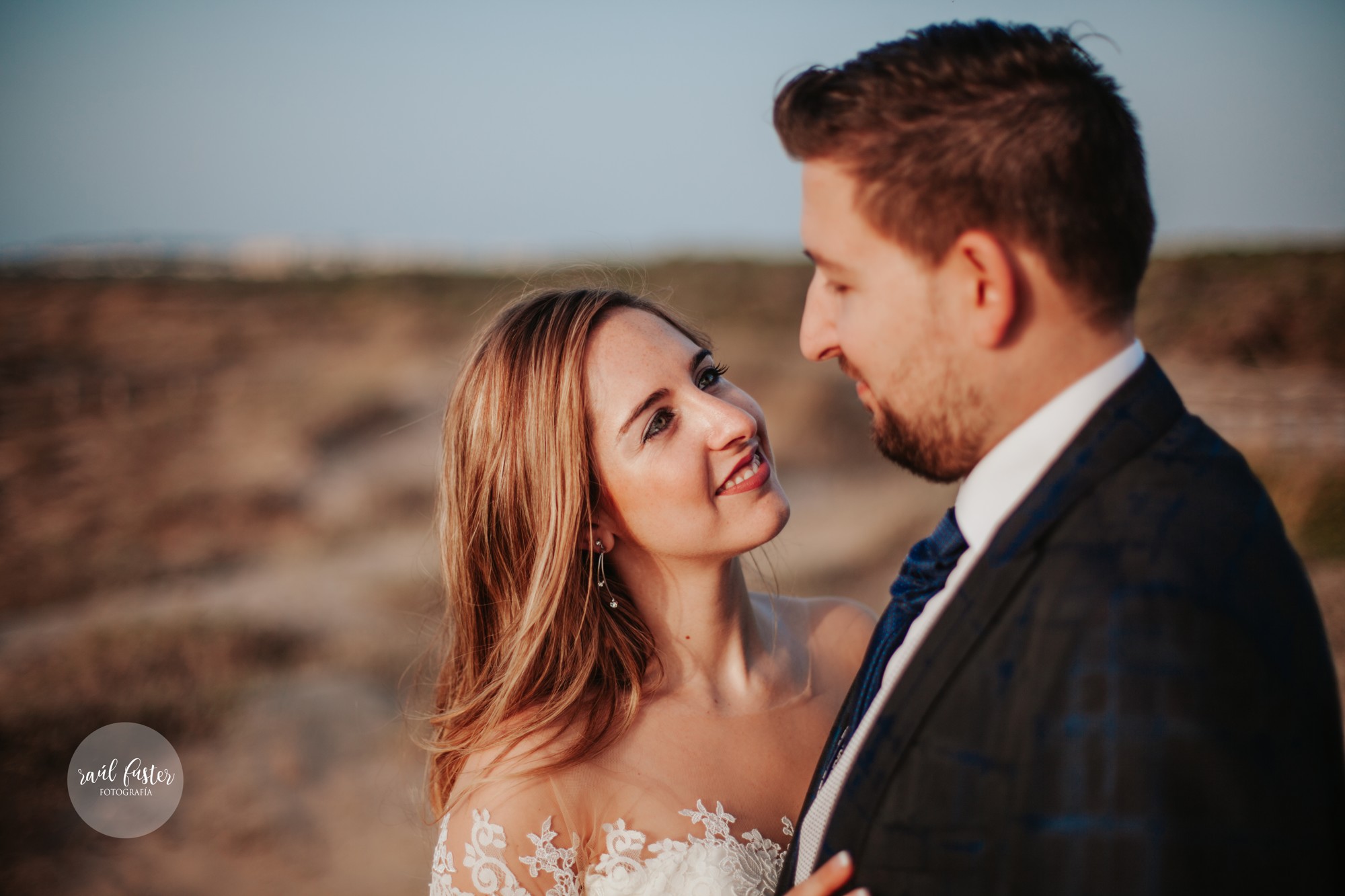 Postboda en la playa + Alicante + Fotógrafos de bodas ...